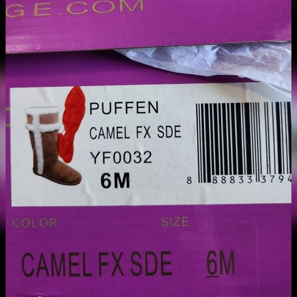 Brown Suede Boots with White Fur Trim - Picture 5 of 5